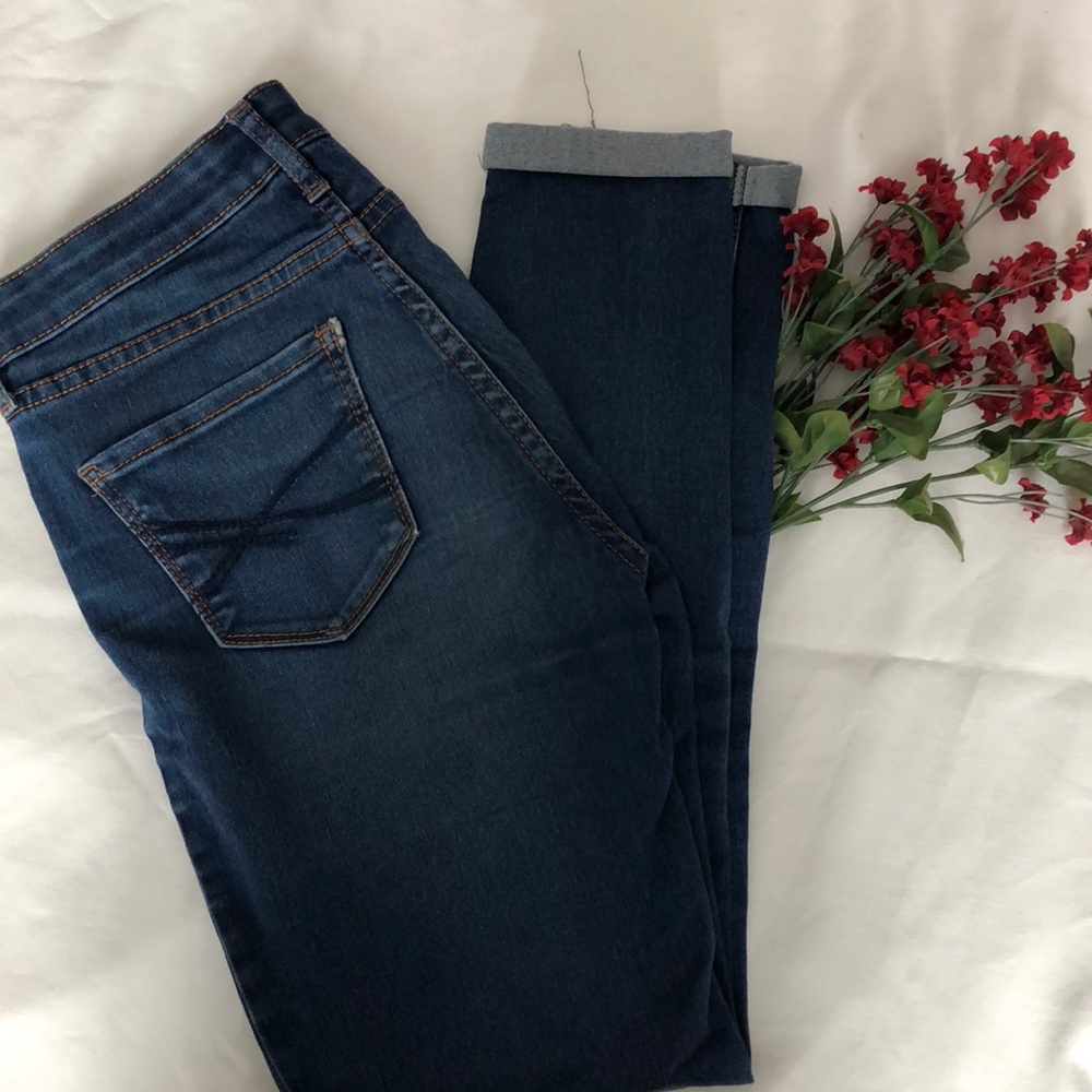 Aeropostale high waisted jegging size 00 short.